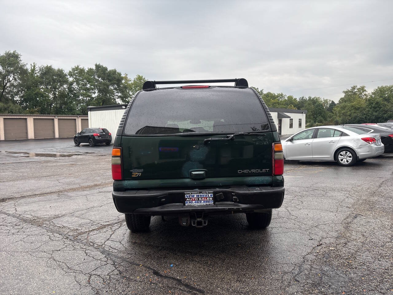 Used 2004 Chevrolet Suburban Z71 w/ Preferred Equipment Group AWD/4WD image 4