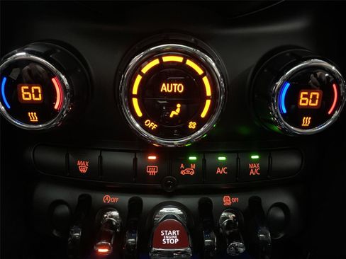 Used 2017 MINI Cooper S image 21