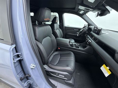 New 2026 Honda Pilot TrailSport image 29