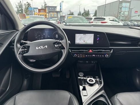 Used 2023 Kia Niro Wind w/ Wind Preserve Package image 16