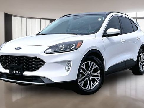 Used 2021 Ford Escape SEL w/ Technology Package FWD image 1