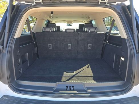 Used 2024 Ford Expedition Max XLT image 23