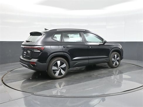 New 2026 Volkswagen Taos S image 7