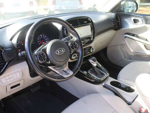 Certified 2020 Kia Soul EX image 21