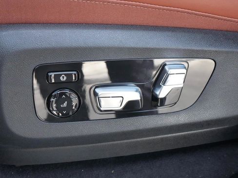 New 2026 BMW X5 M60i image 22