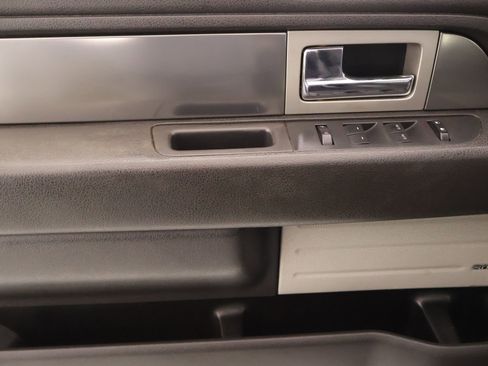 Used 2013 Ford F150 Raptor w/ Luxury Equipment Group image 17