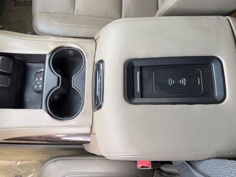 Used 2016 GMC Yukon XL SLT image 28