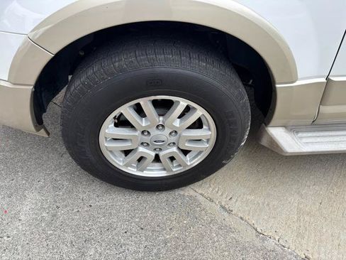 Used 2010 Ford Expedition EL Eddie Bauer AWD/4WD image 28