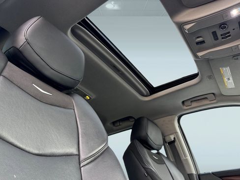 Used 2020 Cadillac Escalade Luxury w/ Escalade Sport Edition image 14