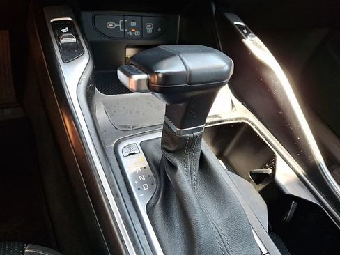 Certified 2024 Kia Sorento S w/ Panoramic Sunroof Package FWD image 17