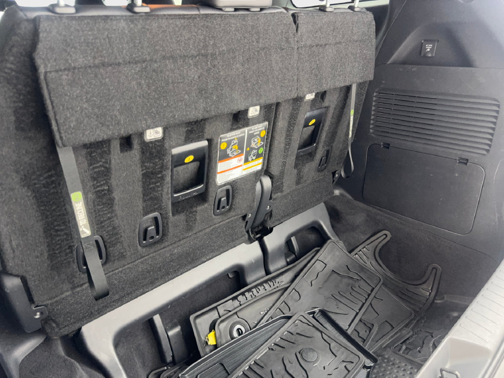 Used 2025 Toyota Sienna XLE Woodland Edition AWD/4WD image 84