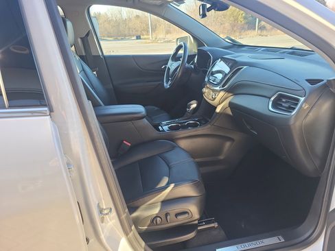 Certified 2022 Chevrolet Equinox Premier image 17