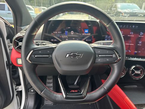 Used 2024 Chevrolet Blazer EV RS RWD image 10