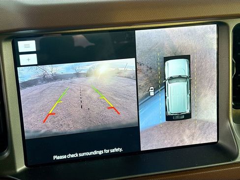 Used 2024 Ford Bronco Outer Banks AWD/4WD image 13