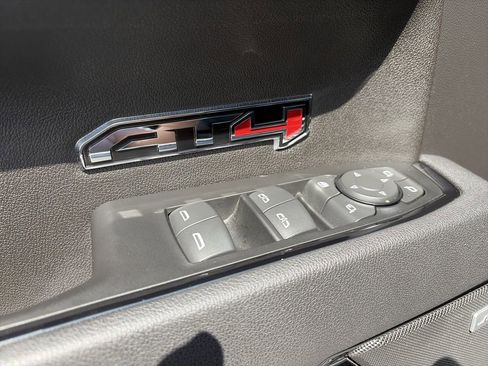 Used 2025 GMC Sierra 1500 AT4 w/ AT4 Premium Package AWD/4WD image 19