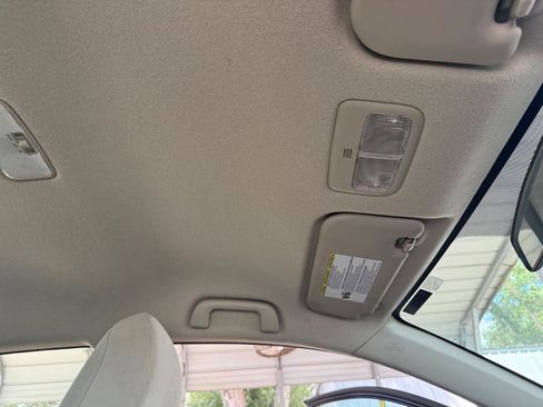 Used 2013 Toyota Corolla L FWD image 33