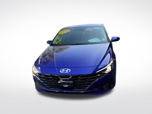 Used 2023 Hyundai Elantra Limited FWD image 3