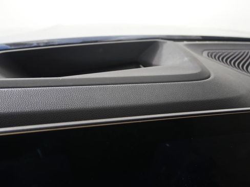 Certified 2023 BMW 330i Sedan w/ Premium Package image 21