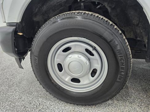 Used 2022 Ford F250 XL w/ Power Equipment Group image 22