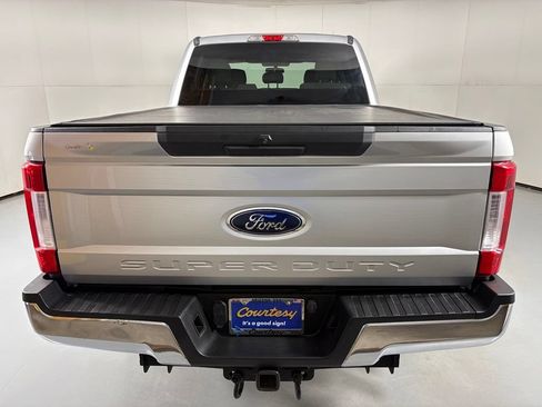 Used 2019 Ford F250 XLT AWD/4WD image 7