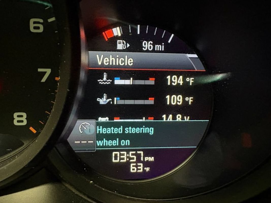 Used 2020 Porsche Macan AWD/4WD image 21
