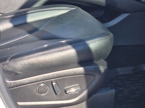 Certified 2022 Lincoln Nautilus AWD w/ Premium Package image 6