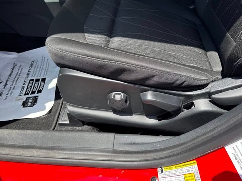 Used 2021 Ford EcoSport SE FWD image 36