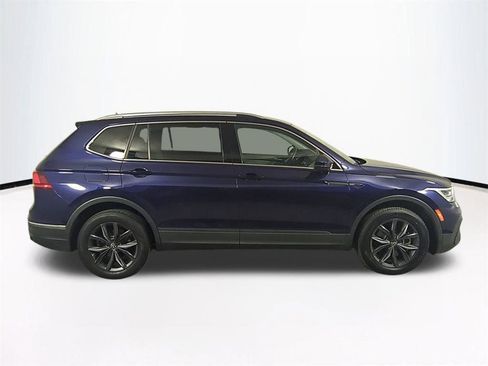 Used 2022 Volkswagen Tiguan SE AWD/4WD image 4