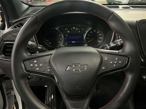Used 2023 Chevrolet Equinox RS w/ LPO, Floor Liner Package FWD image 15