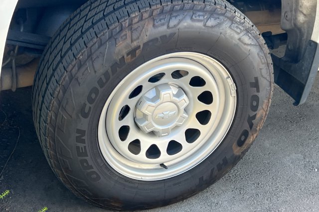 Used 2024 Chevrolet Silverado 1500 W/T w/ WT Value Package RWD image 4