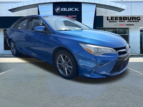 Used 2017 Toyota Camry SE FWD image 1