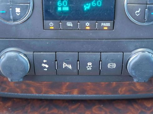 Used 2014 GMC Sierra 2500 Denali image 28