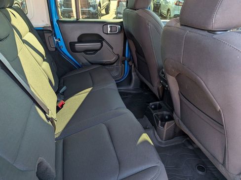 Used 2023 Jeep Wrangler Unlimited Sport AWD/4WD image 25
