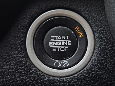 Used 2024 RAM 2500 Big Horn AWD/4WD image 16