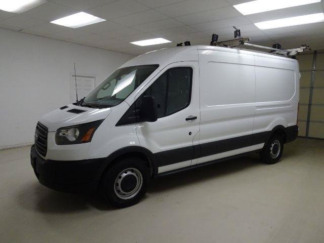 Used 2018 Ford Transit 250 148 Medium Roof RWD image 3