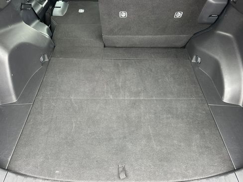 Used 2025 Toyota RAV4 XLE AWD/4WD image 17