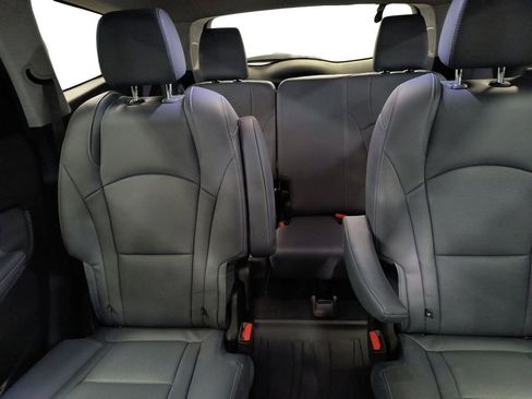 Used 2021 Buick Enclave Premium w/ Surround and Sites Package AWD/4WD image 16