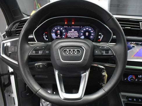 Used 2025 Audi Q3 2.0T Premium AWD/4WD image 26