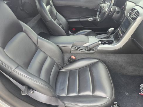 Used 2006 Chevrolet Corvette Coupe image 15