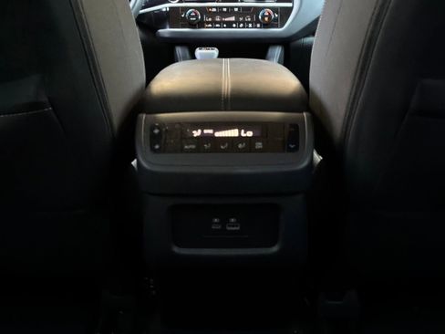 Used 2025 Nissan Pathfinder SV FWD image 14