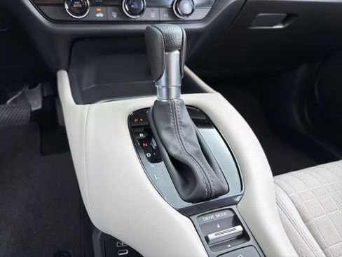 Certified 2025 Honda HR-V LX image 14