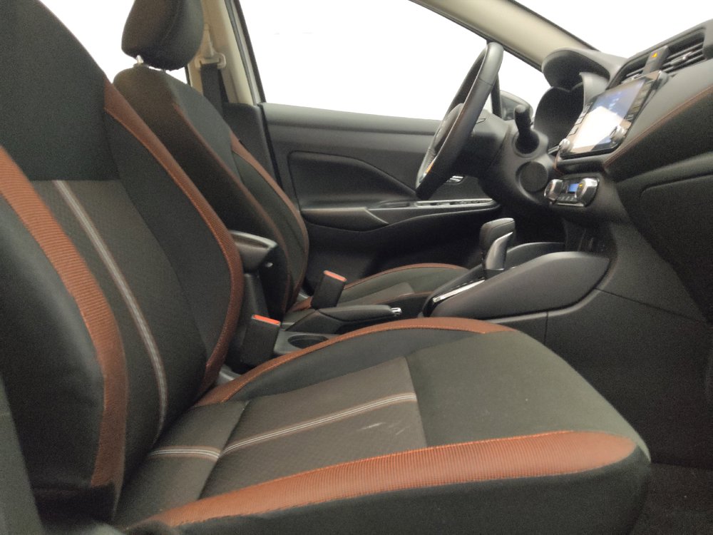 Used 2025 Nissan Versa SR FWD image 21