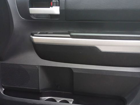 Used 2015 Toyota Tundra SR5 image 89