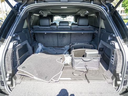 New 2026 Land Rover Range Rover Long Wheelbase SE AWD/4WD image 26