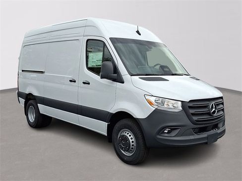 New 2026 Mercedes-Benz Sprinter 3500 image 3