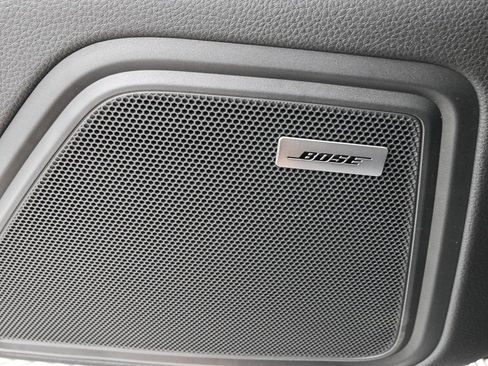 Certified 2026 Porsche Macan AWD/4WD image 7