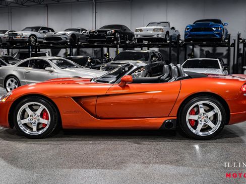 Used 2005 Dodge Viper SRT-10 w/ Copperhead Edition Group image 2