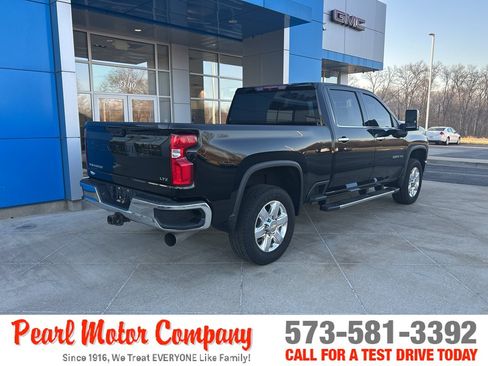 Certified 2022 Chevrolet Silverado 2500 LTZ w/ Gooseneck/5TH Wheel Package AWD/4WD image 4