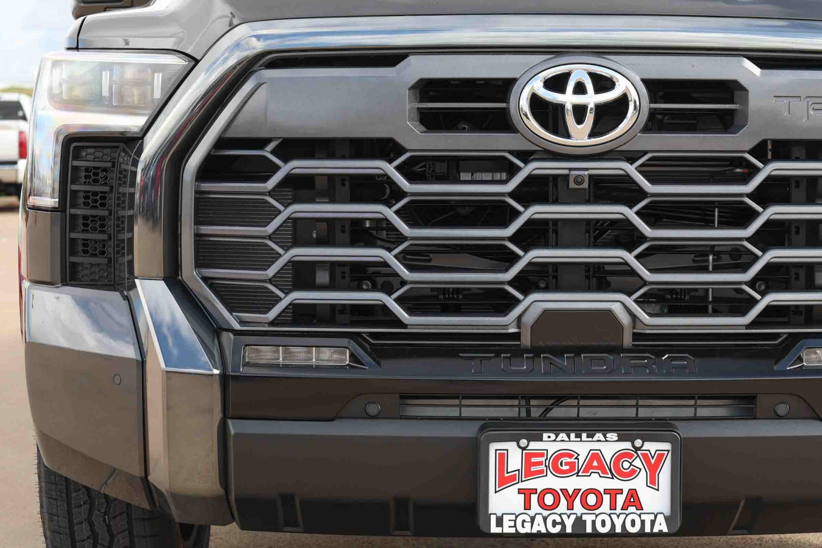 New 2026 Toyota Tundra Limited AWD/4WD image 11