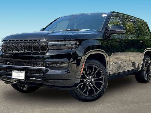 Used 2023 Jeep Grand Wagoneer Series III w/ Rear Seat Video Group 1 AWD/4WD image 3